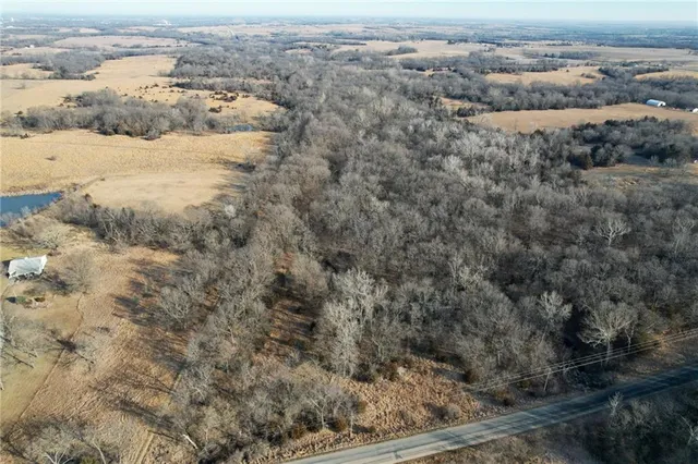 $500,940 | 198th Road, Holton, KS 66436