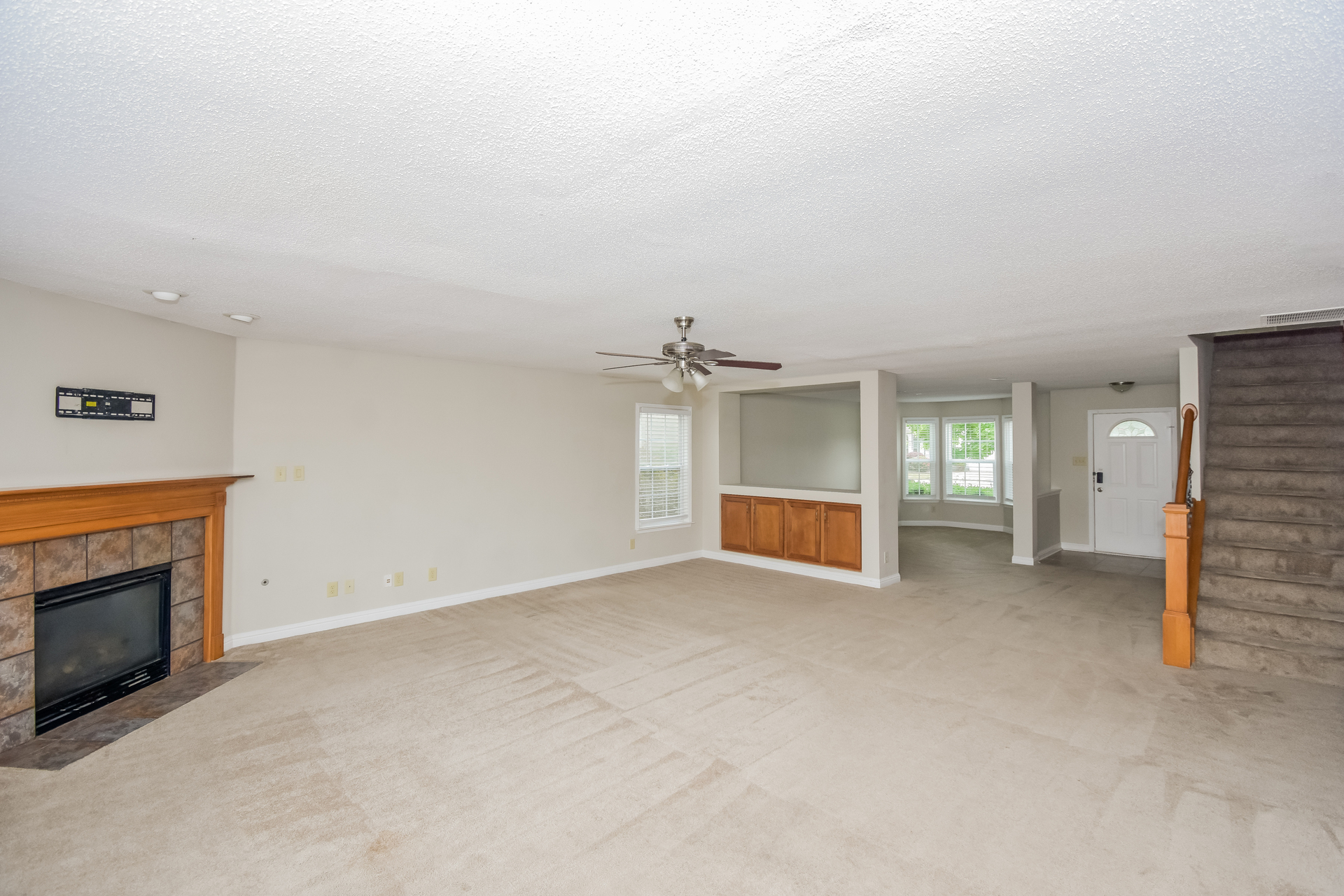 8208 Firefly Way Indianapolis, IN 46259 - Photo 6 of 17