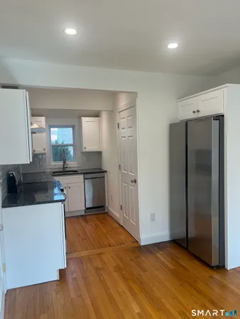 $2,200 | 156 Union Street, Unit 2, Manchester, CT 06042