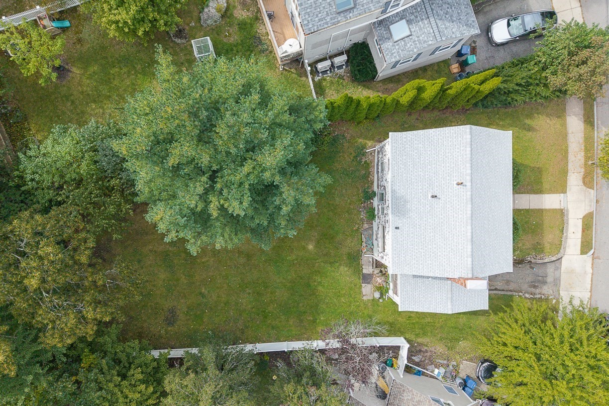 106 Walnut Hill Road Newton, MA 02461 - Photo 3 of 10 Gallery Image 3