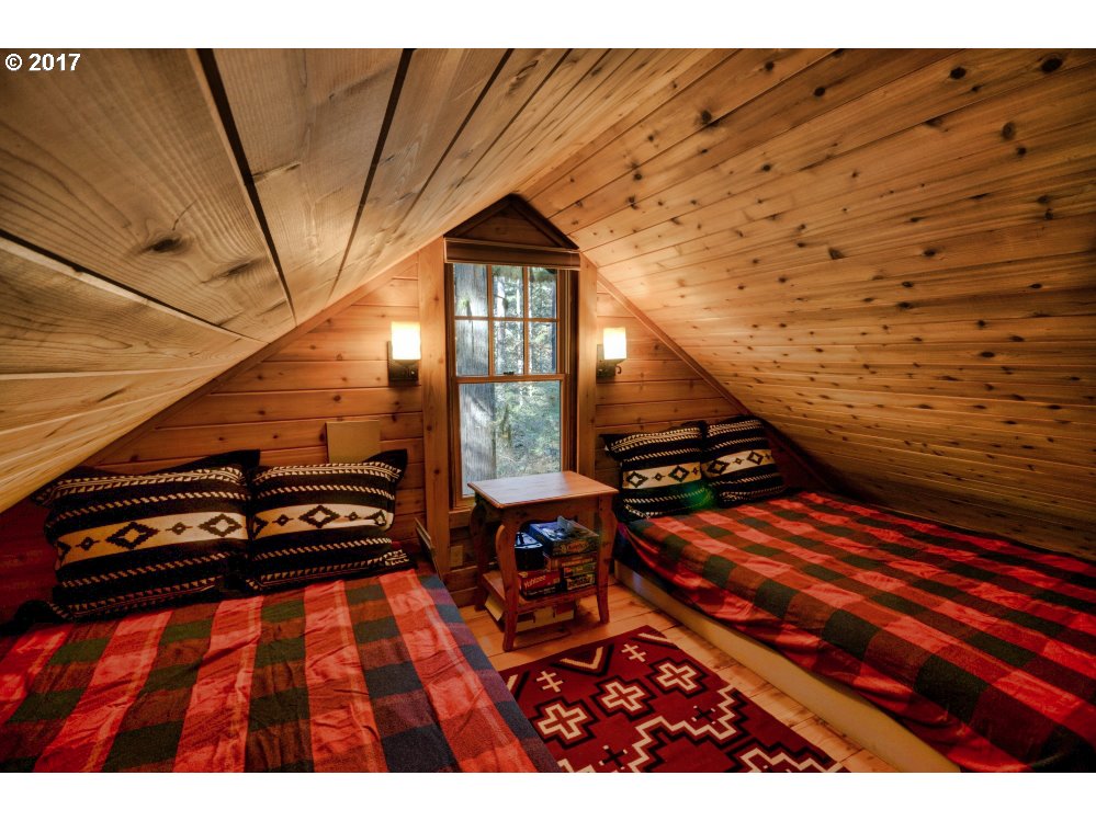 75940 Road 27 Rhododendron, OR 97049 - Photo 23 of 28 Gallery Image 23