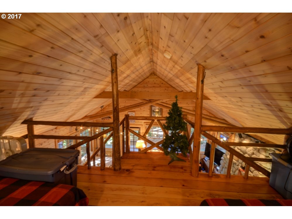 75940 Road 27 Rhododendron, OR 97049 - Photo 24 of 28 Gallery Image 24