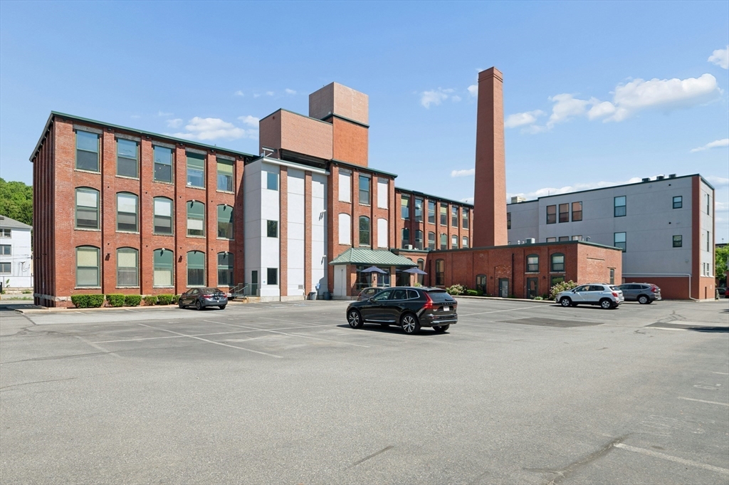 1 Envelope Terrace, Unit 202 Worcester, MA 01604 - Photo 38 of 39
