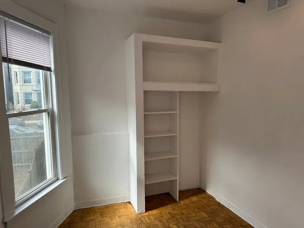 $1,900 | 2139 North Karlov Avenue, Unit 2, Chicago, IL 60639