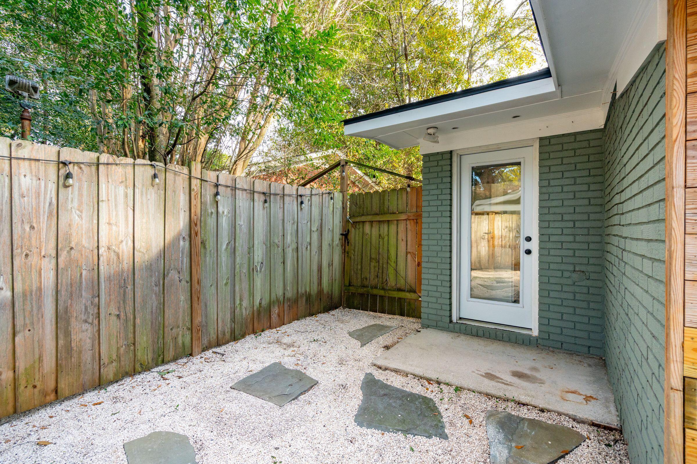 1446 Fort Johnson Road Charleston, SC 29412 - Photo 33 of 54 1446FtJohnsonRd-KeenEyeMarketing-044