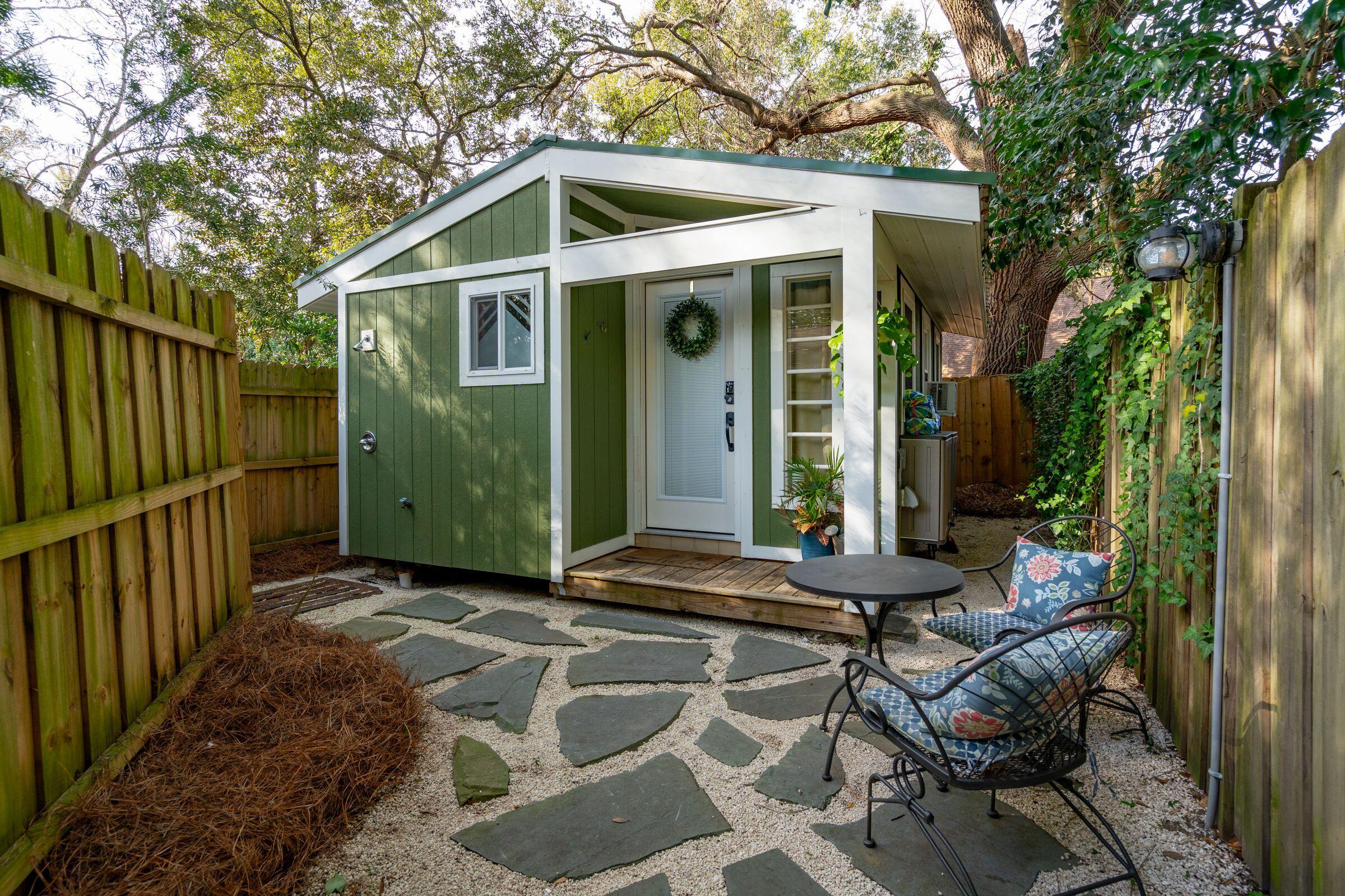 1446 Fort Johnson Road Charleston, SC 29412 - Photo 6 of 54 1446FtJohnsonRd-KeenEyeMarketing-059