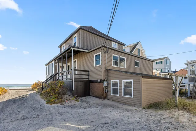 $1,395,000 | 229 Atlantic Avenue, Wells, ME 04090