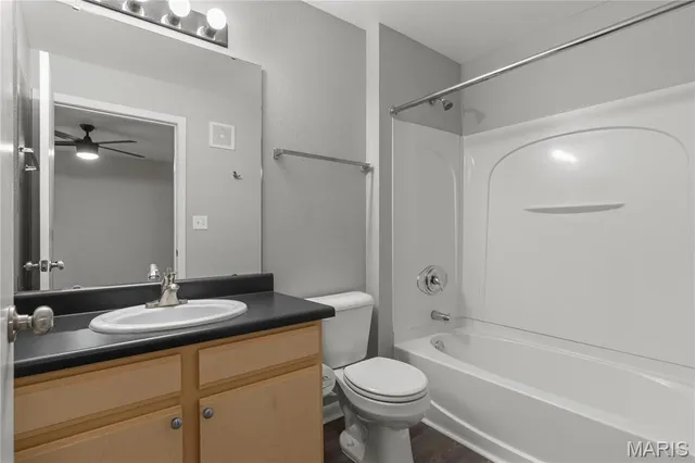 $263,500 | 200 South Kirkwood Road, Unit 320, Kirkwood, MO 63122