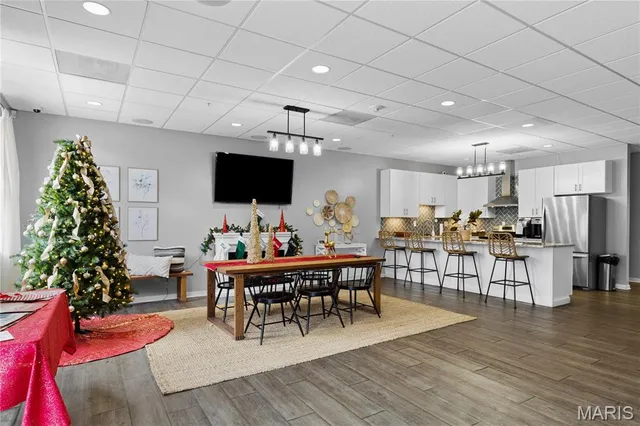 $263,500 | 200 South Kirkwood Road, Unit 320, Kirkwood, MO 63122