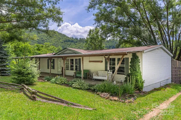 $220,000 | 495 Courtney Lane, Canton, NC 28716