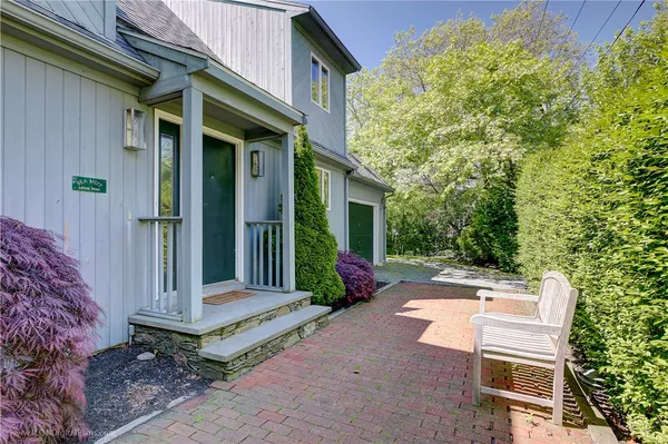 $3,500 | 1 Ledge Road, Newport, RI 02840
