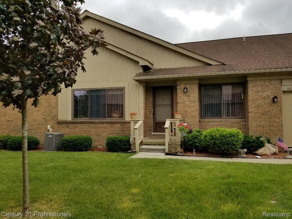 662 Tennyson, Unit 25 Rochester, MI 48307 - Photo 1 of 16 Tennyson Photo.jpg