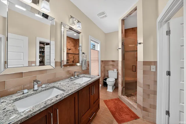 $1,359,000 | 7515 Toscana Court, Granger, IN 46530