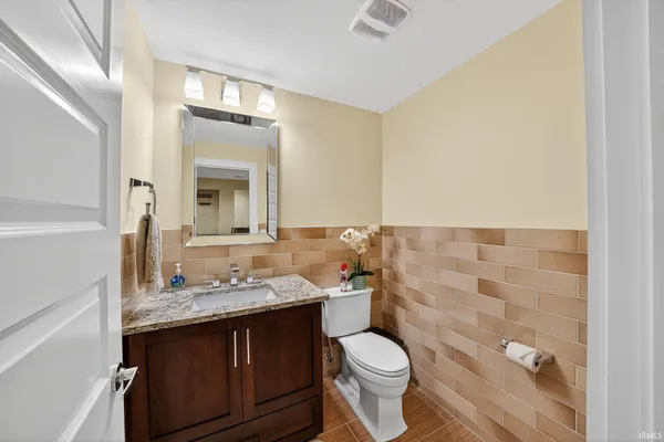 $975,000 | 7515 Toscana Court, Granger, IN 46530