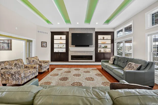 $1,359,000 | 7515 Toscana Court, Granger, IN 46530