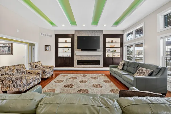 $975,000 | 7515 Toscana Court, Granger, IN 46530