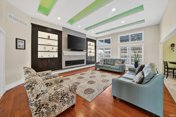 $975,000 | 7515 Toscana Court, Granger, IN 46530