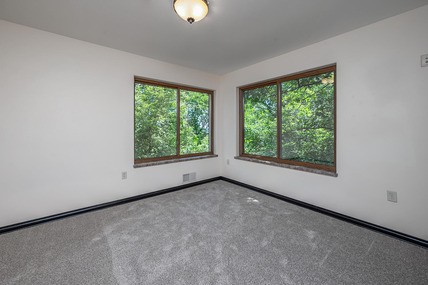 W303S10481 Sandy Beach Road Mukwonago, WI 53149 - Photo 28 of 74 Bedroom 4 First Floor