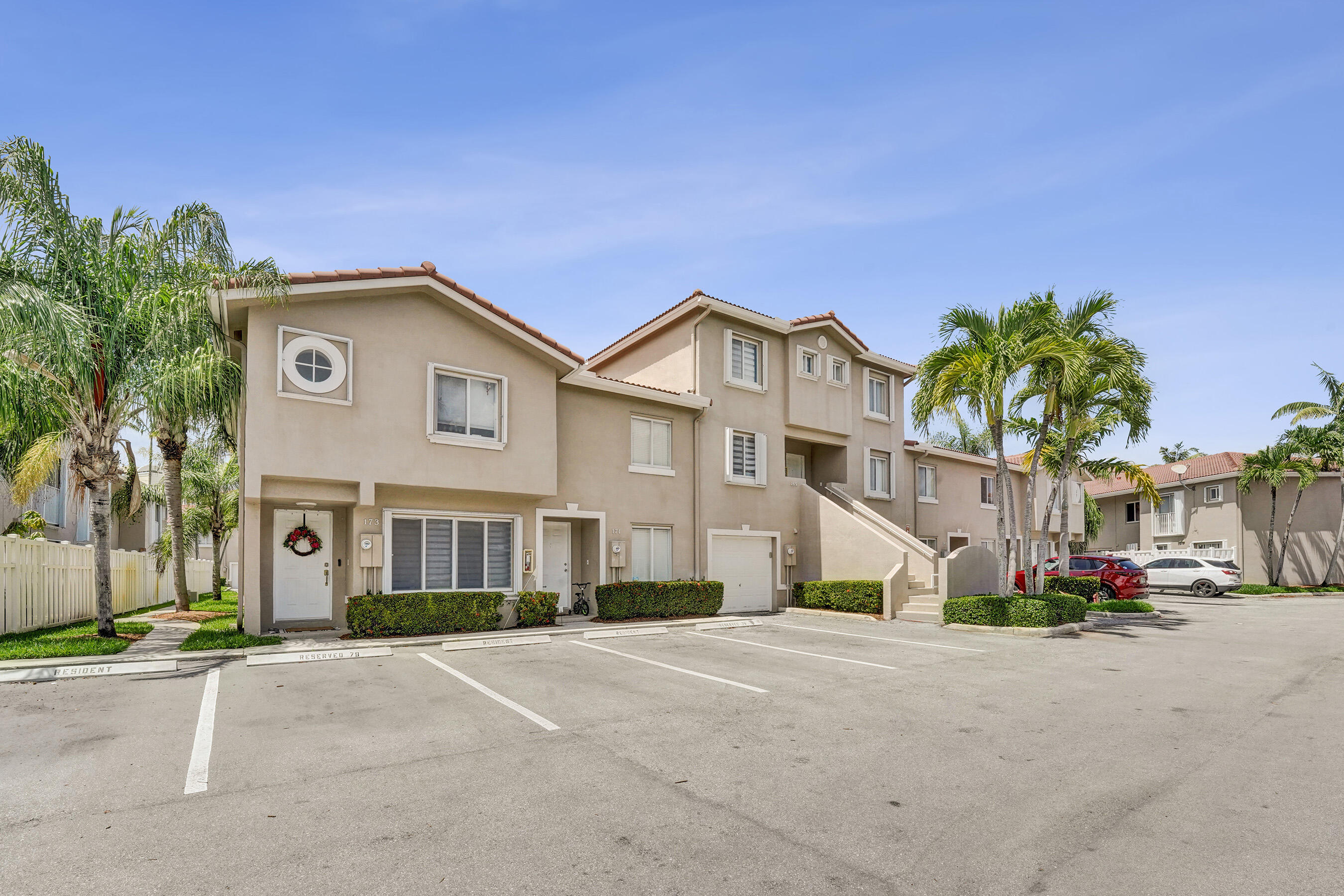 173 Riviera Circle Weston, FL 33326 - Photo 35 of 41 DSC01328
