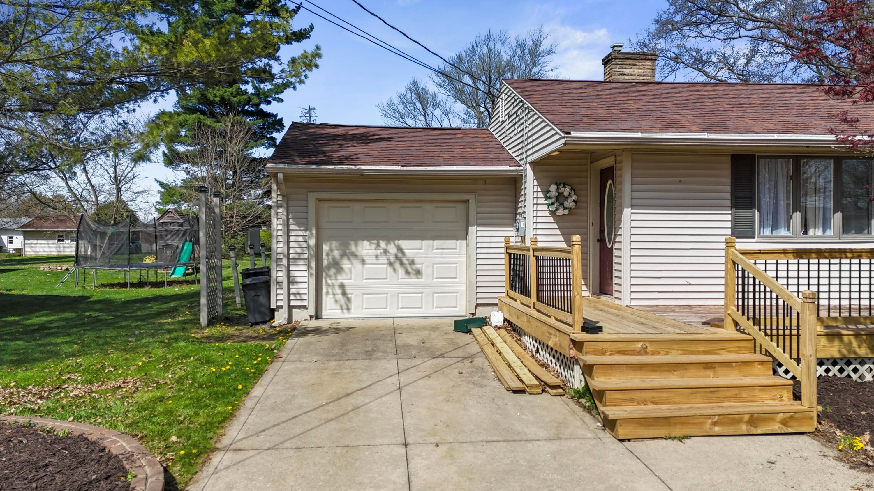 110 Hilltop Road Mansfield, OH 44906 - Photo 29 of 39 26