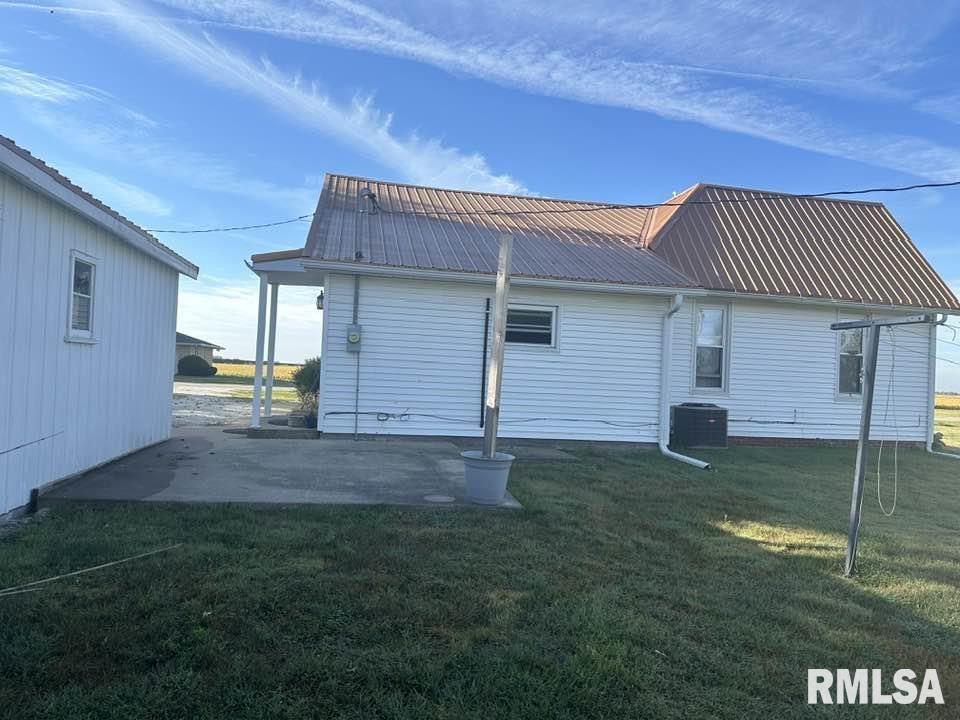 407 Prairie Mills Road Golden, IL 62339 - Photo 12 of 16 Gallery Image 12