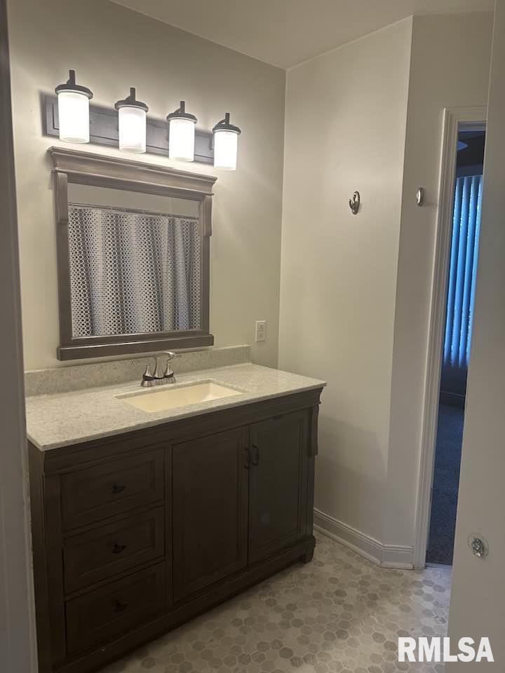 407 Prairie Mills Road Golden, IL 62339 - Photo 13 of 16 Gallery Image 13