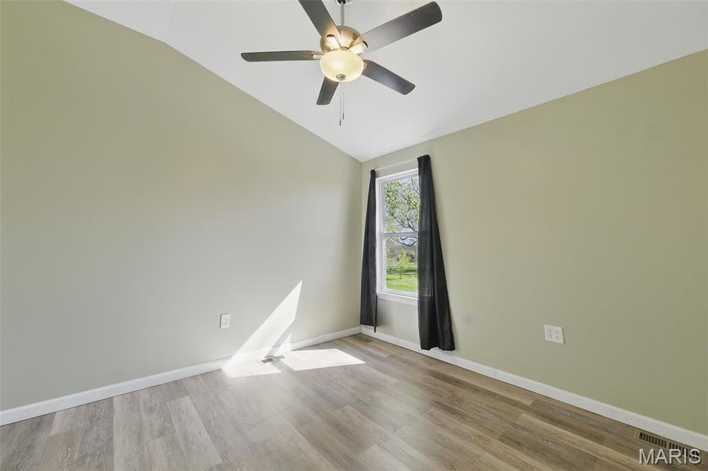 908 Railroad Avenue Foley, MO 63347 - Photo 13 of 37