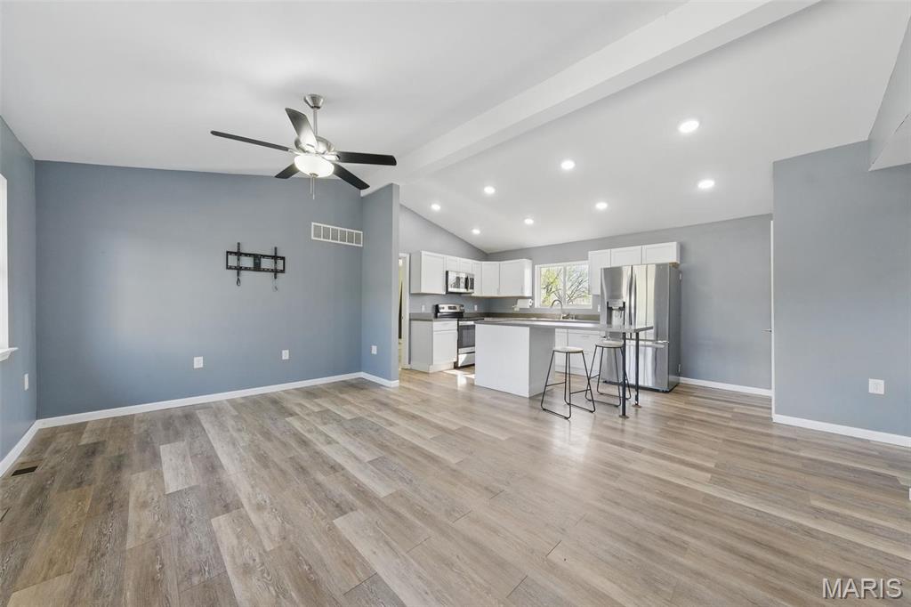 908 Railroad Avenue Foley, MO 63347 - Photo 5 of 37