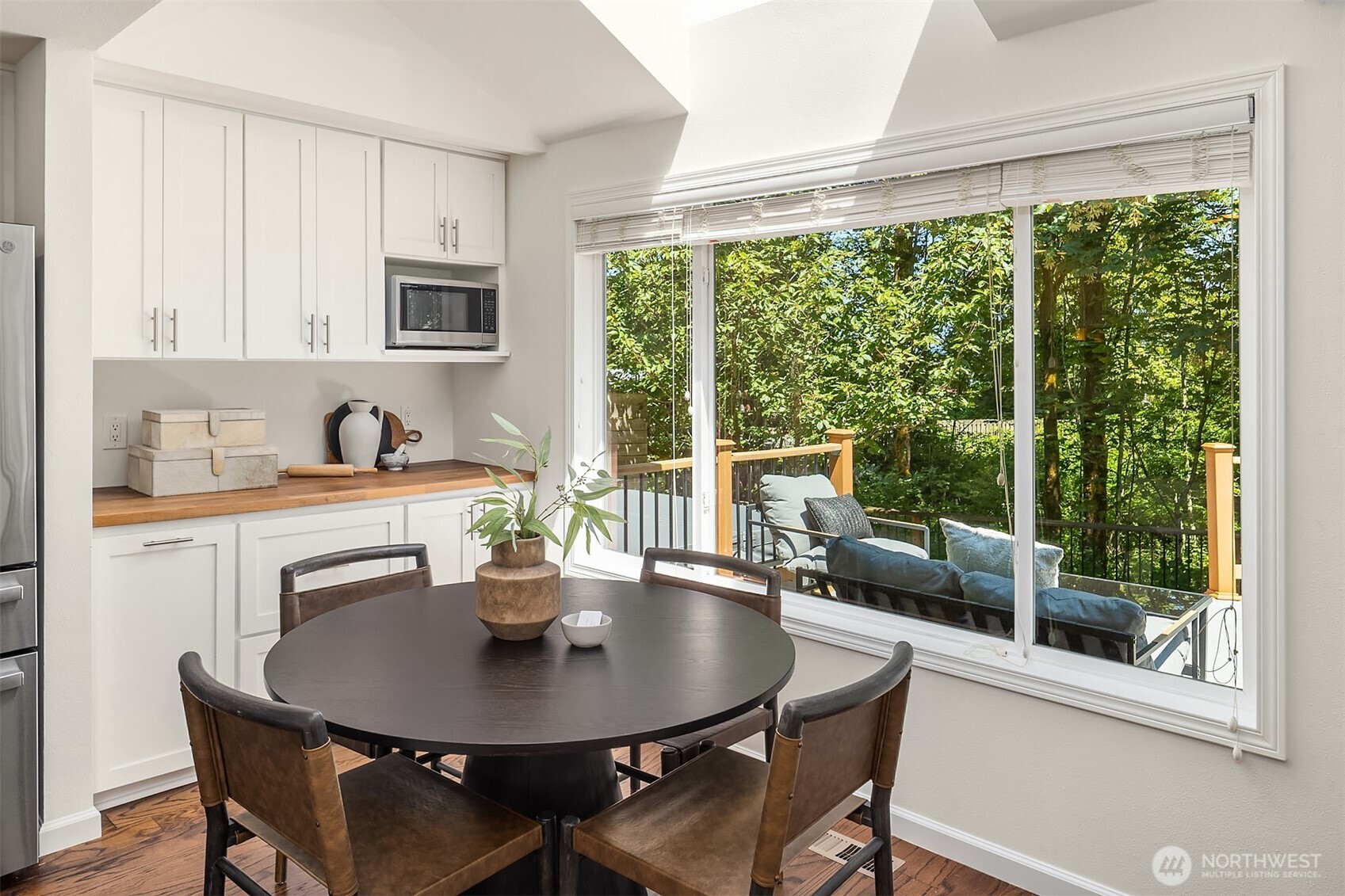16910 118th Avenue Northeast Bothell, WA 98011 - Photo 13 of 33