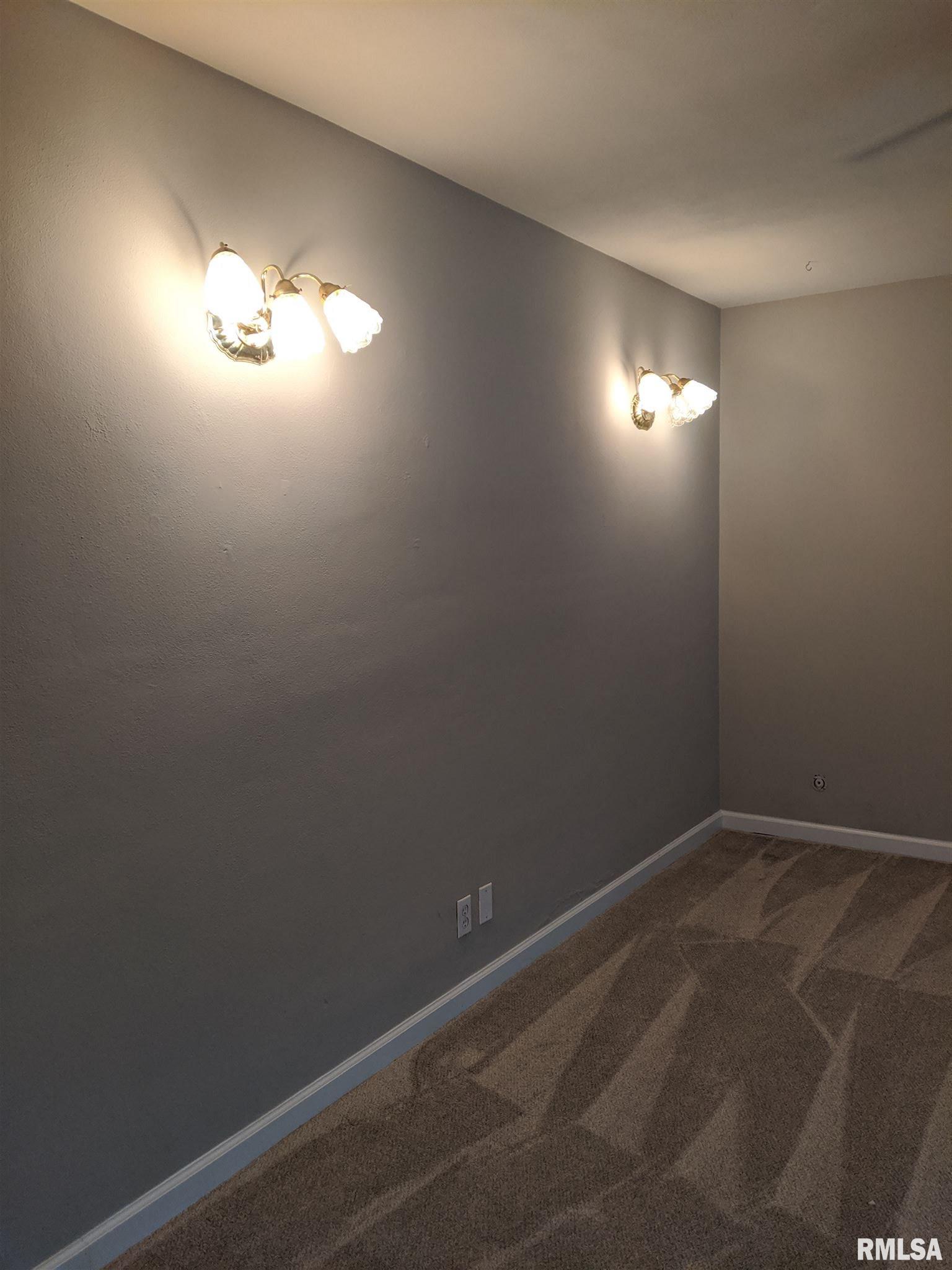 6204 West Fairview Road Peoria, IL 61607 - Photo 14 of 17