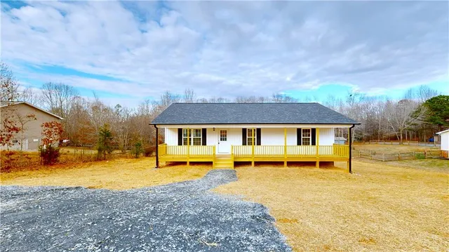 $267,900 | 4700 Beau Court, Trinity, NC 27370