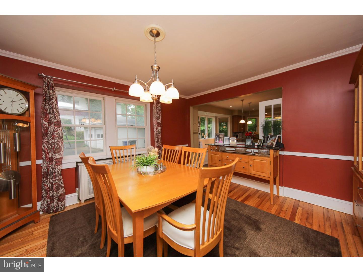 1055 Huntingdon Road Abington, PA 19001 - Photo 8 of 25 Dining Room
