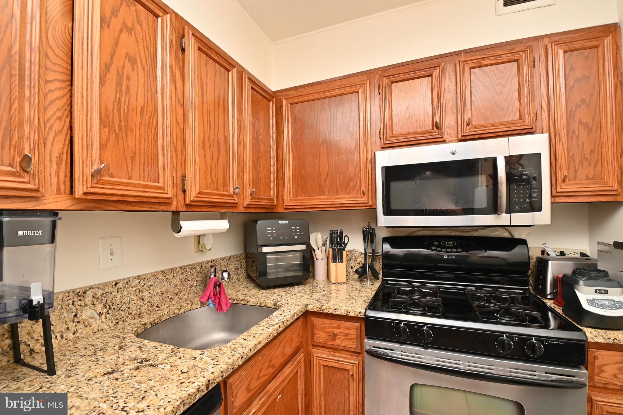 490 M Street Southwest, Unit W110 Washington, DC 20024 - Photo 16 of 63