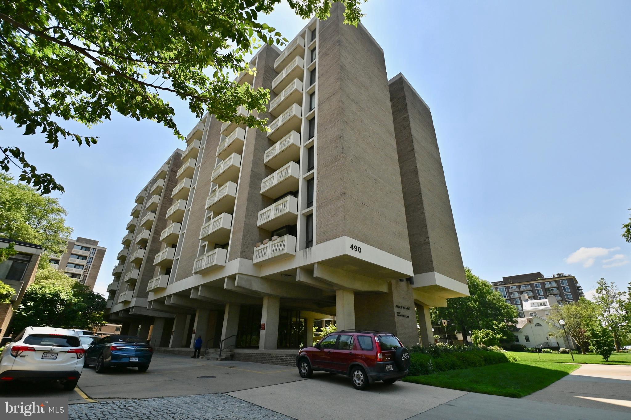 490 M Street Southwest, Unit W110 Washington, DC 20024 - Photo 2 of 63
