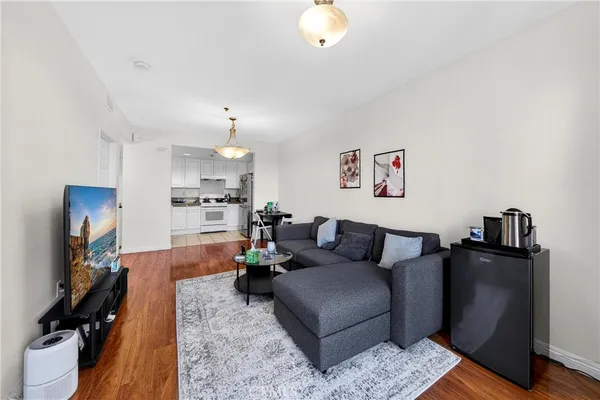 $532,000 | 580 West Main Street, Unit 220, Alhambra, CA 91801