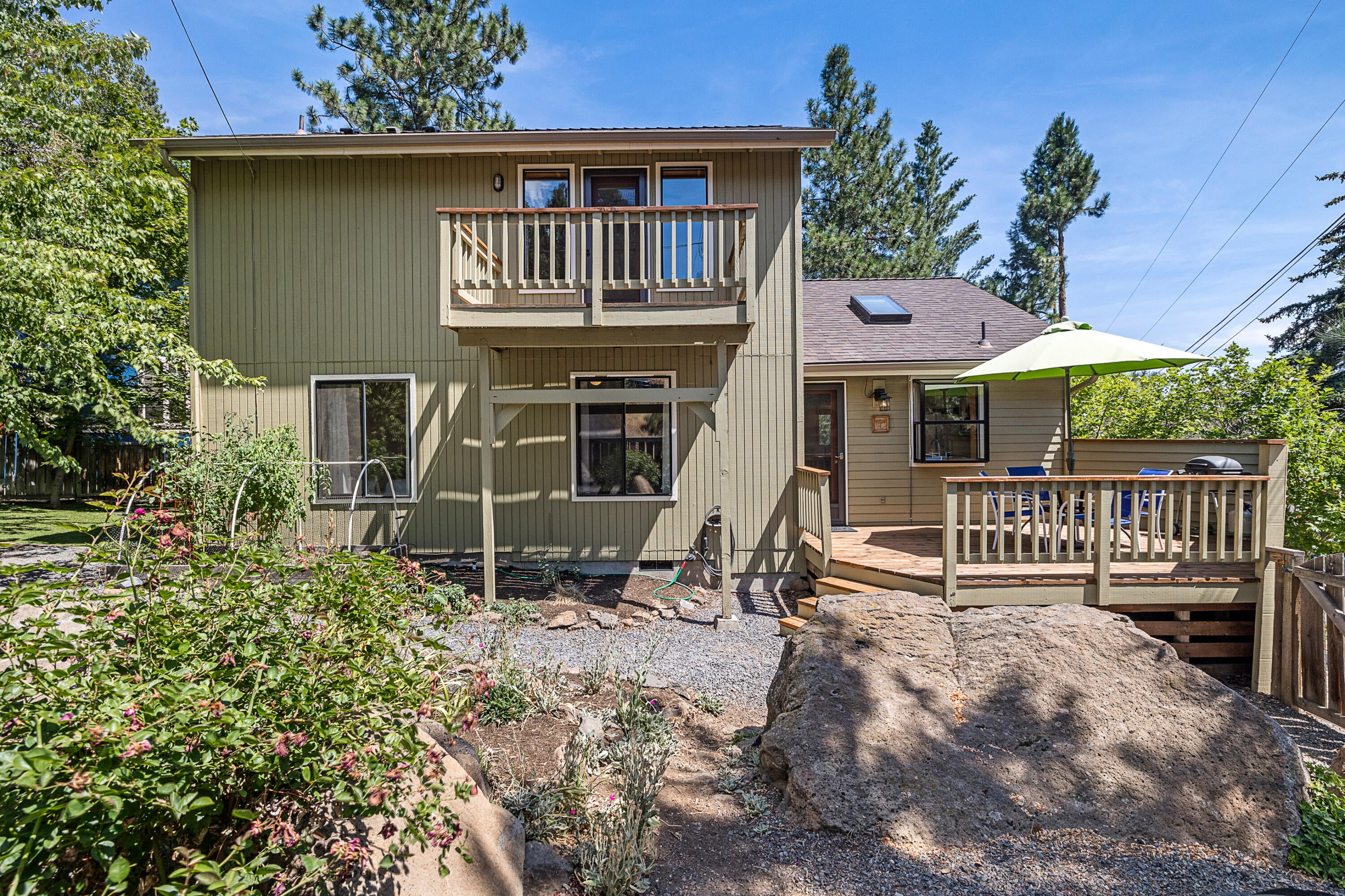 2233 Northwest Awbrey Road Bend, OR 97703 - Photo 26 of 29 39