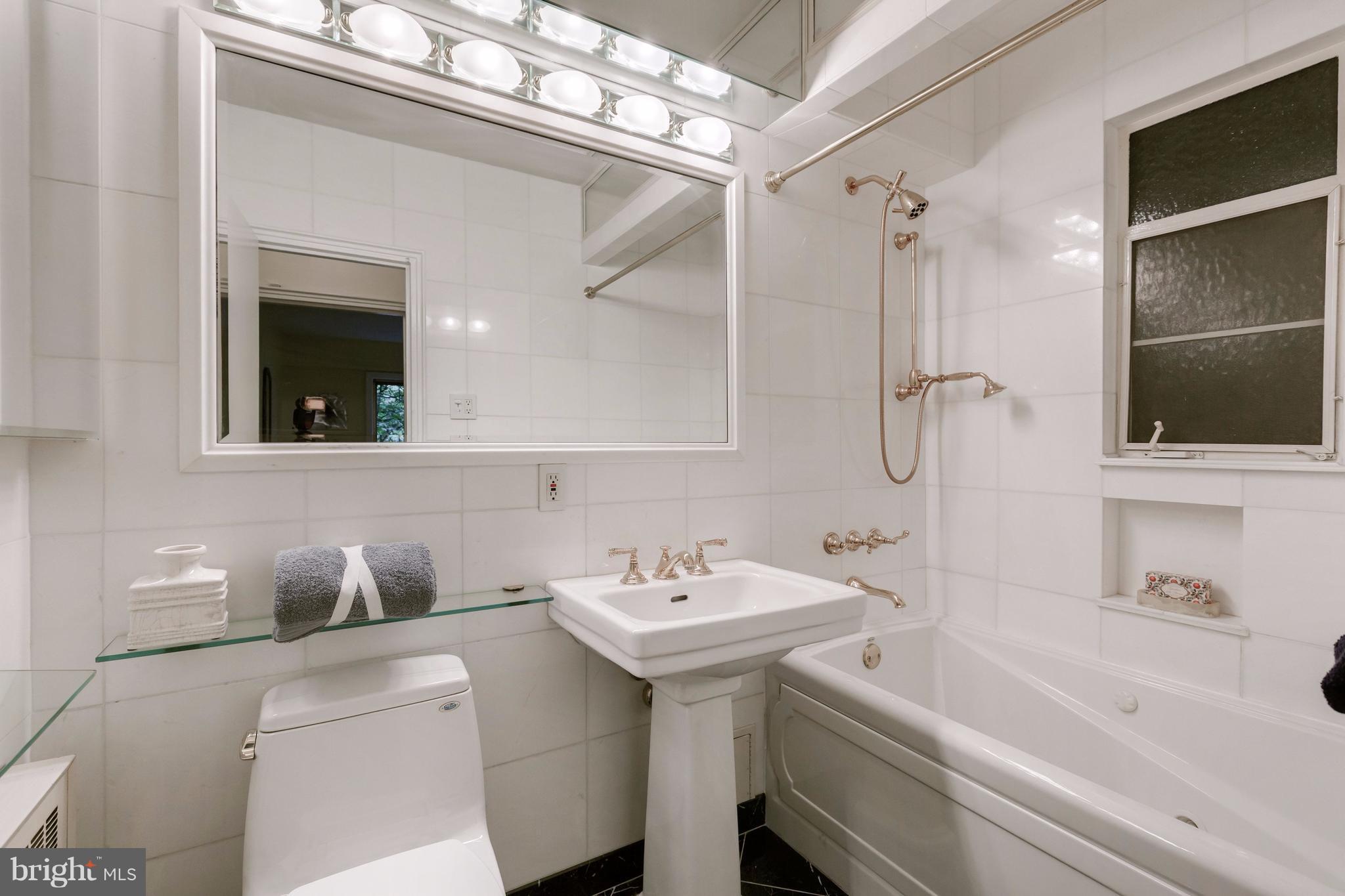 2500 Q Street Northwest, Unit 303 Washington, DC 20007 - Photo 7 of 9 Bath