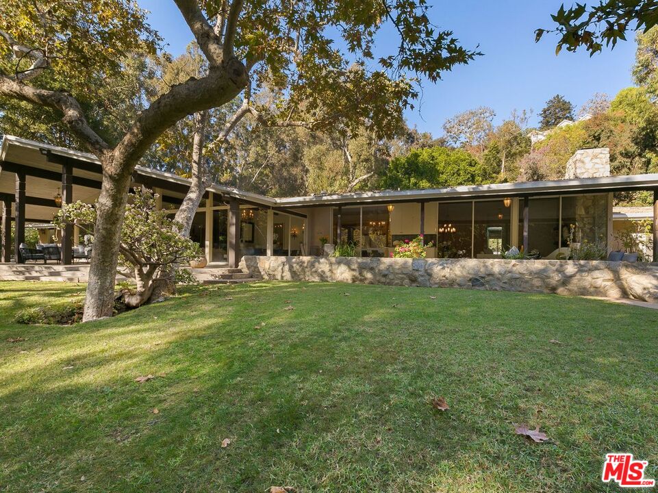 1100 Rivas Canyon Road Pacific Palisades, CA 90272 - Photo 47 of 54