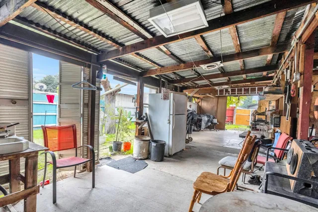 $200,000 | 2463 Thompson Avenue, Selma, CA 93662