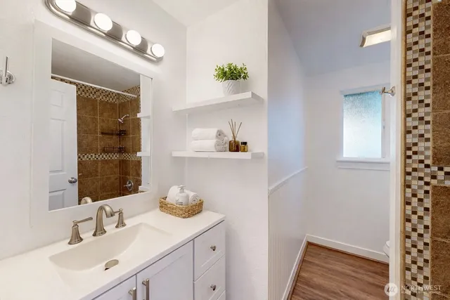 $559,999 | 22110 44th Avenue East, Spanaway, WA 98387