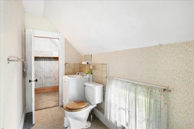 $215,000 | 222 River St Extension, Bethel, VT 05032