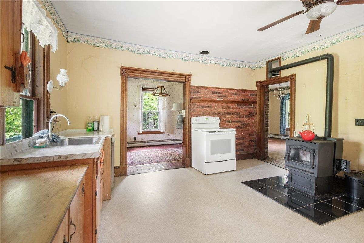 222 River St Extension Bethel, VT 05032 - Photo 9 of 46