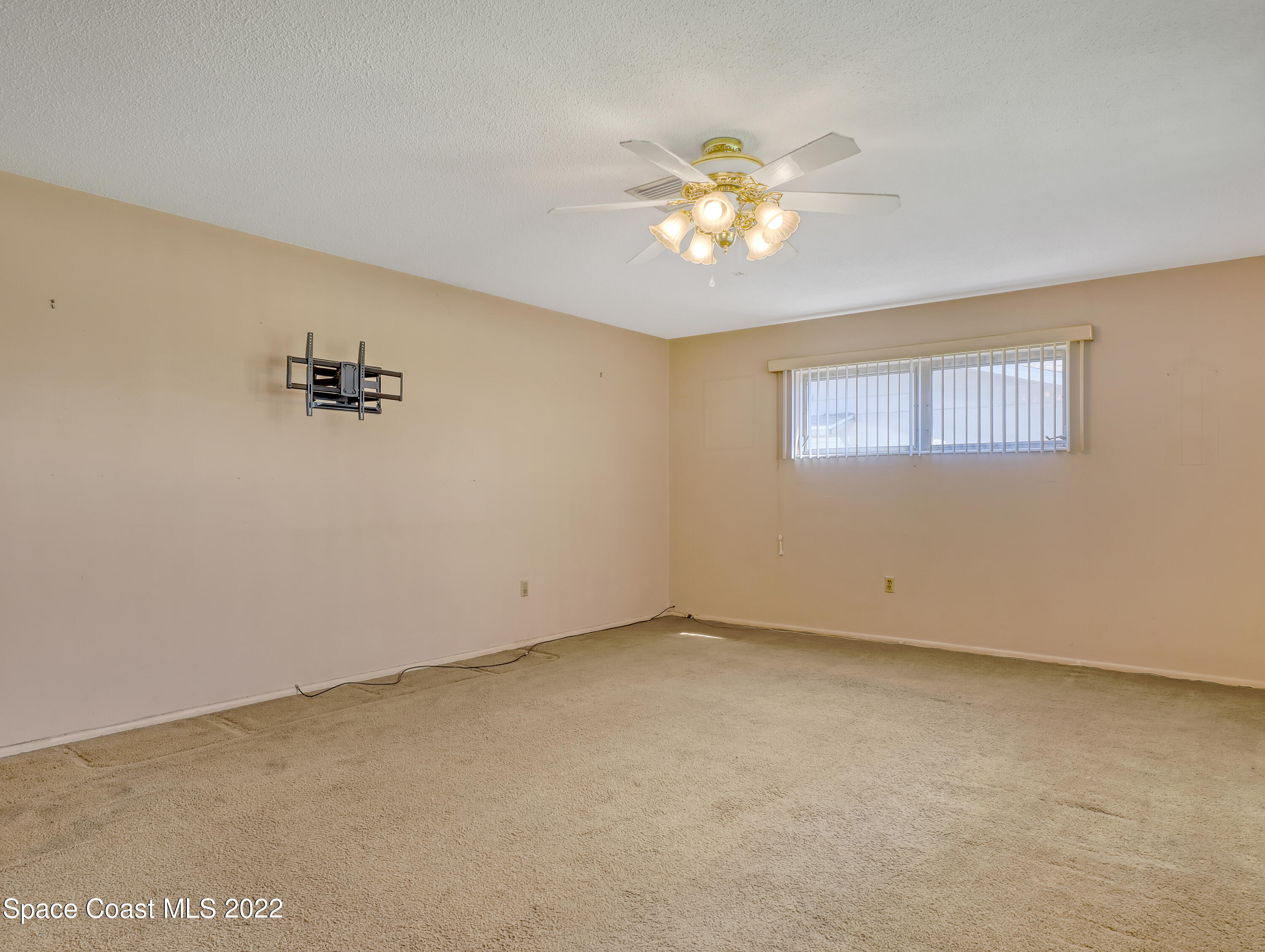 916 Kings Post Road Rockledge, FL 32955 - Photo 5 of 36 916 Kings Post (8)