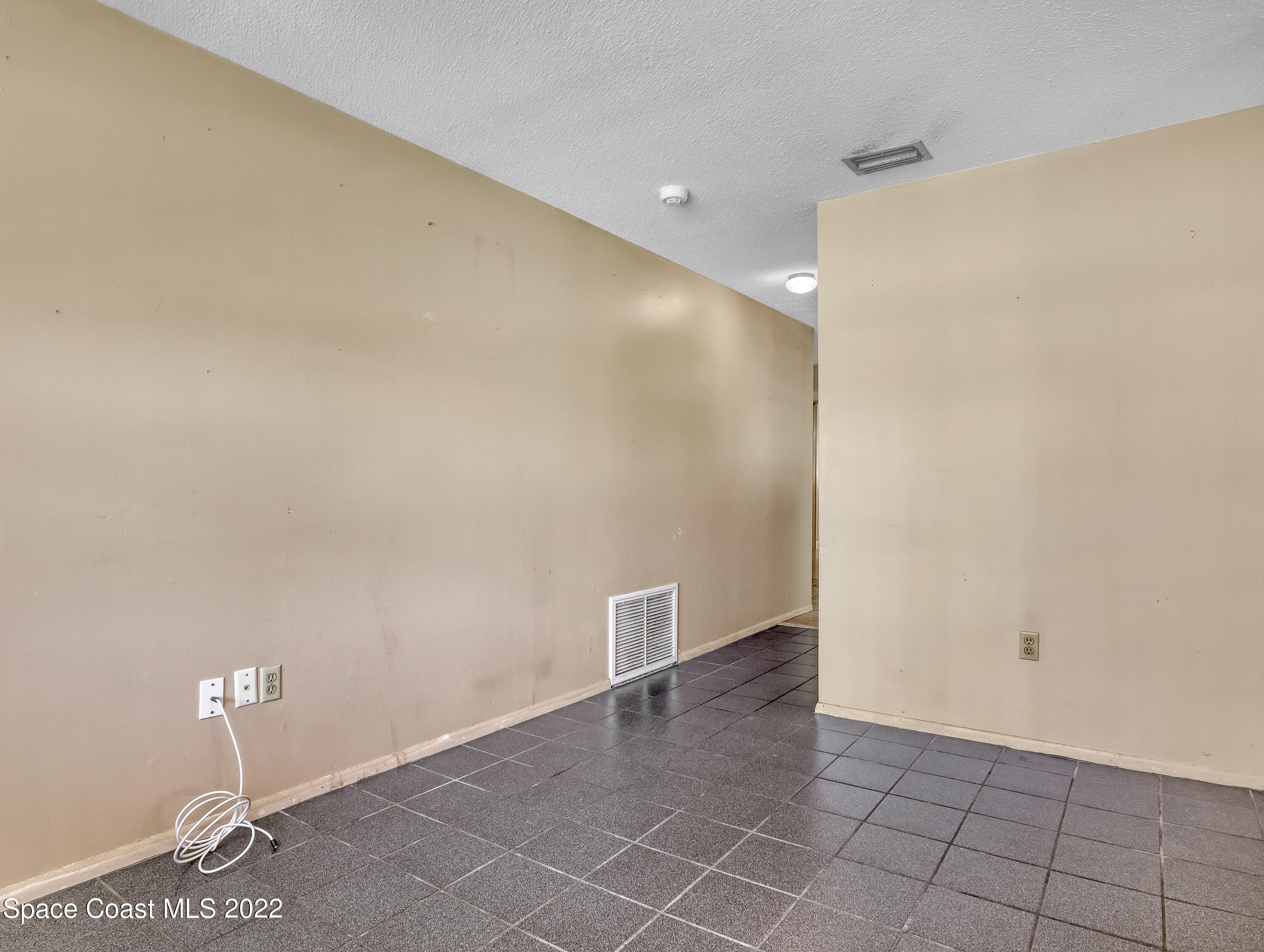 916 Kings Post Road Rockledge, FL 32955 - Photo 7 of 36 916 Kings Post (10)