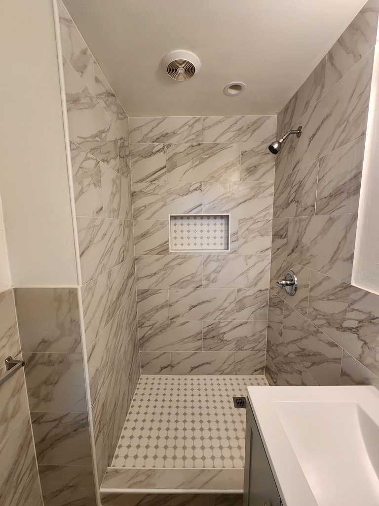 3075 Plantation Road Columbus, GA 31903 - Photo 13 of 33 Walk-In Shower in Owners Ensuite