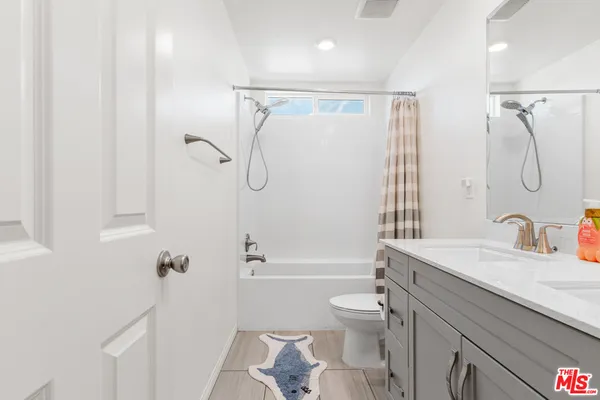 $849,000 | 17105 Zion Drive, Canyon Country, CA 91387