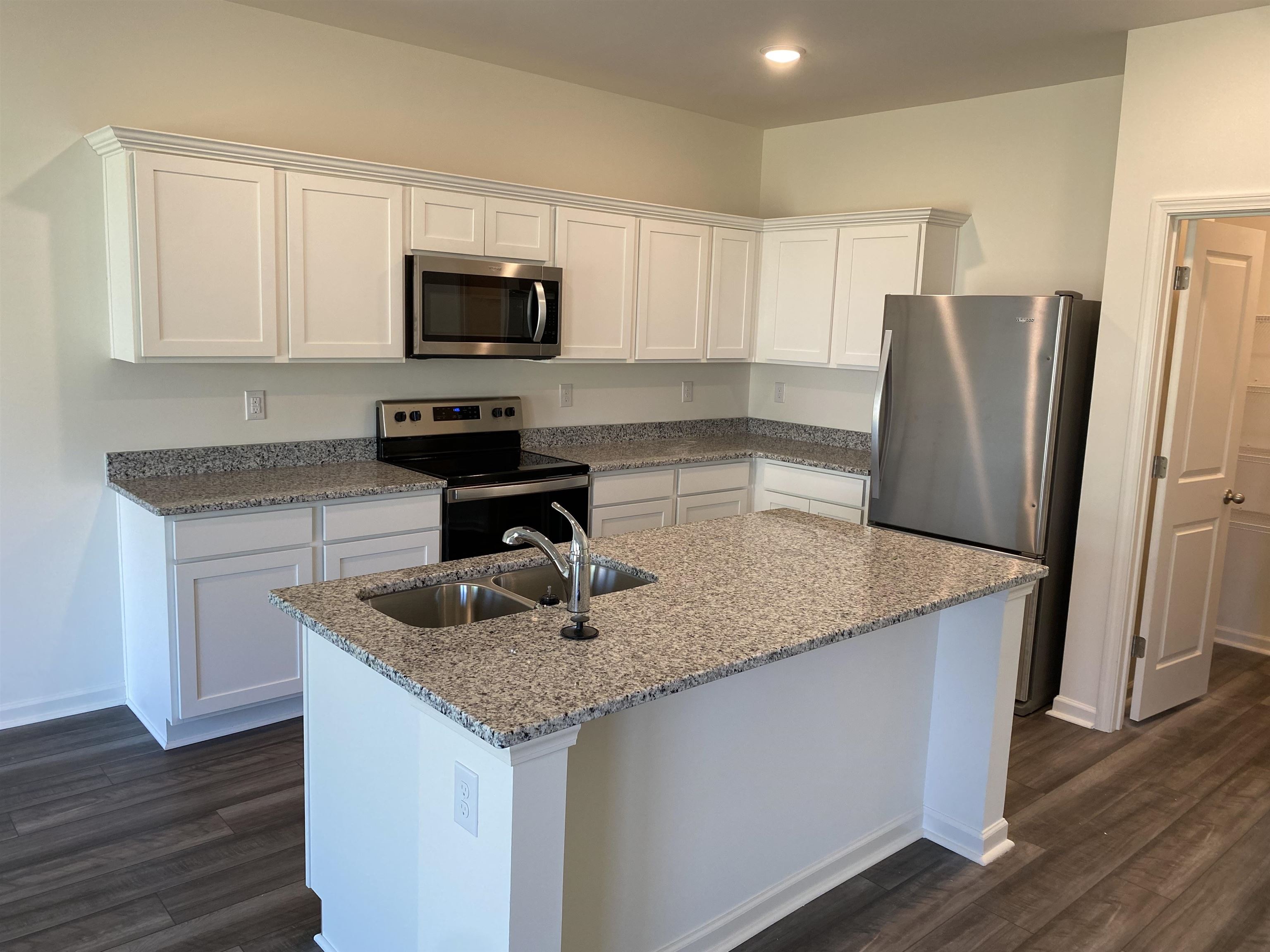 328 Azimuth Drive Conway, SC 29526 - Photo 2 of 9