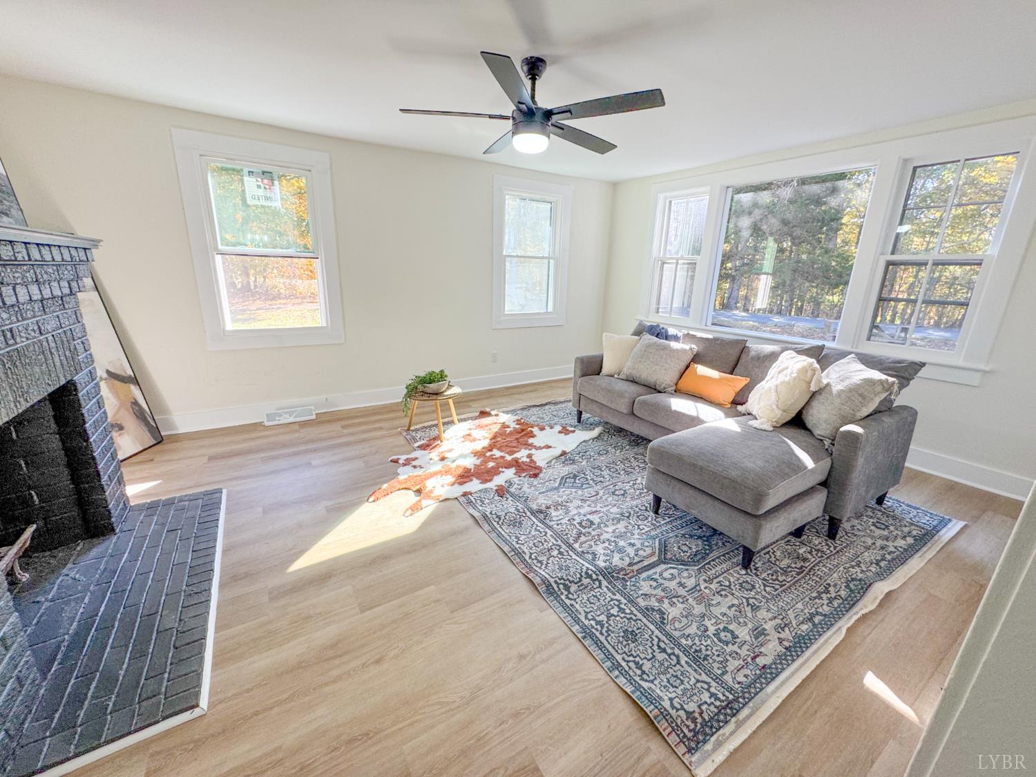 255 Glade Road Madison Heights, VA 24572 - Photo 5 of 37 Gallery Image 5