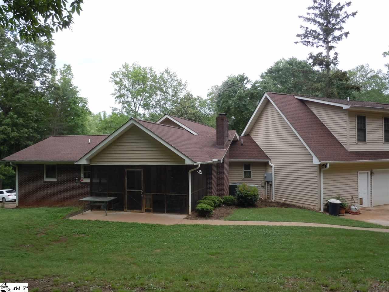 731 Dave Nix Road Seneca, SC 29678 - Photo 4 of 35 Gallery Image 4