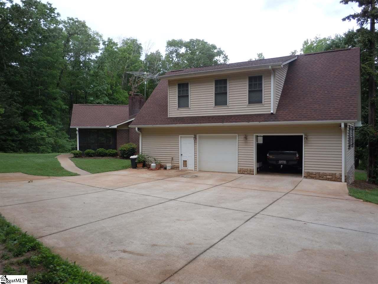 731 Dave Nix Road Seneca, SC 29678 - Photo 6 of 35 Gallery Image 6
